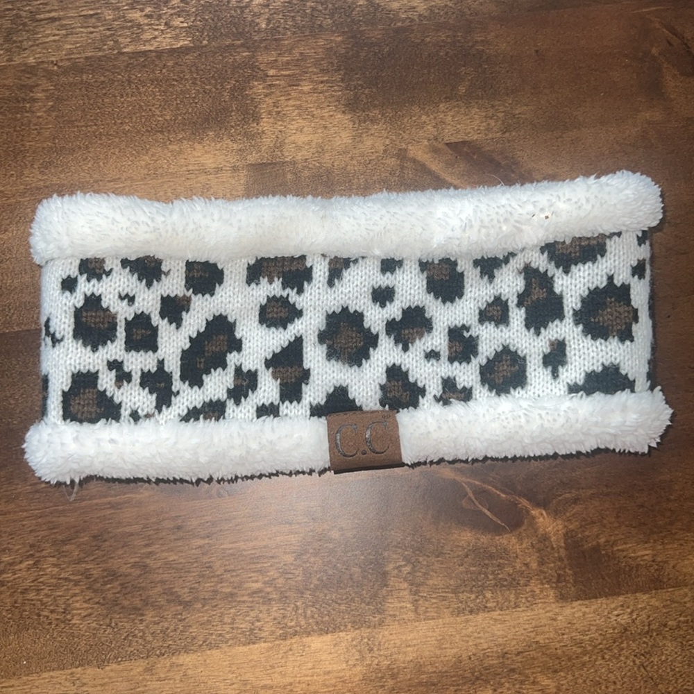 C.C. Fleece ear warmer